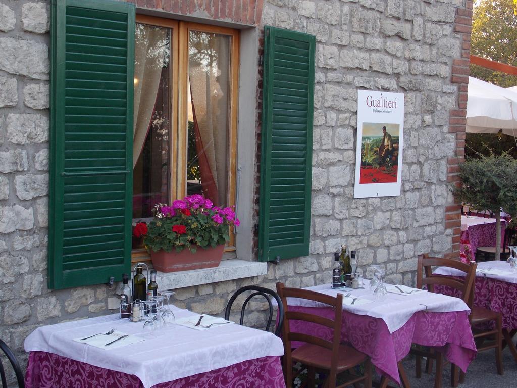 Osteria Belvedere San Leo Esterno foto