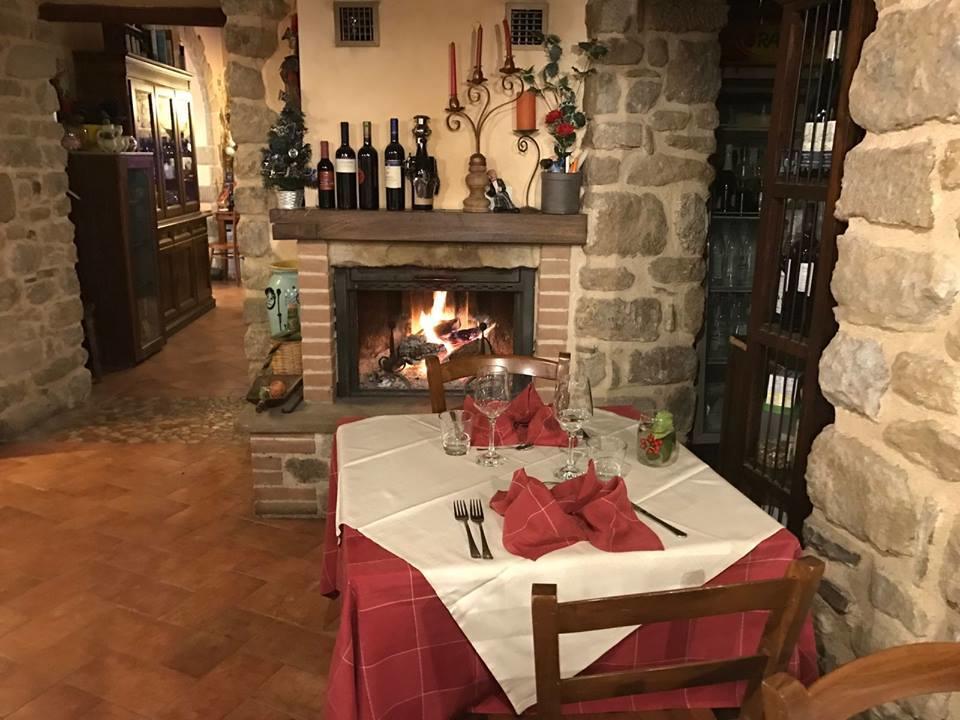 Osteria Belvedere San Leo Esterno foto